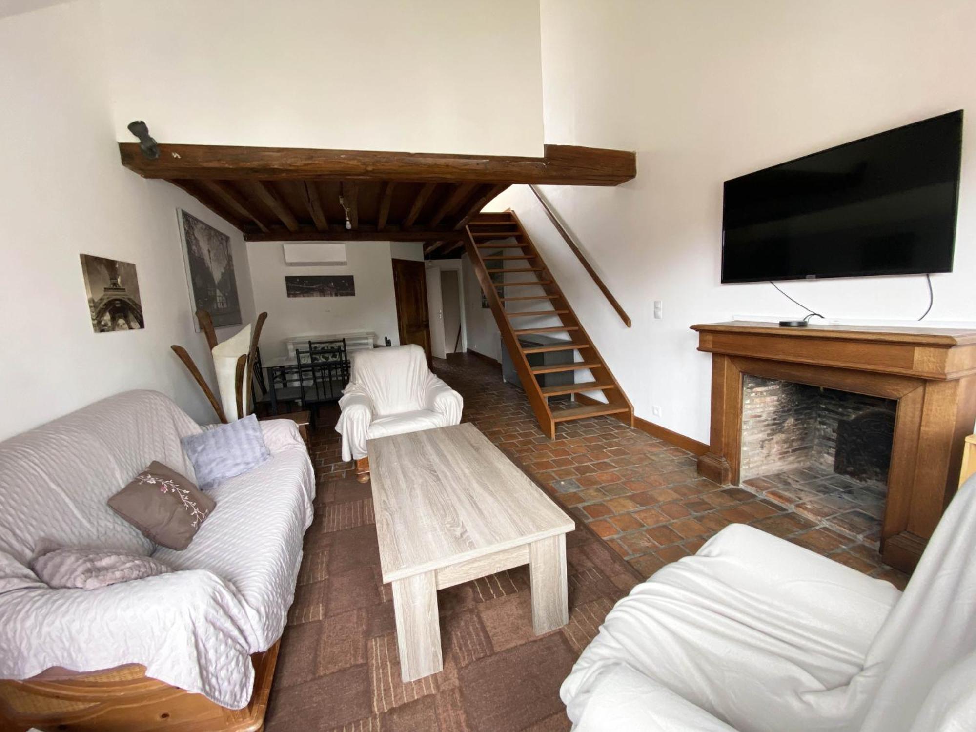 Appartement Tout Confort En Centre-Ville Cosne-Cours-Sur-Loire Екстер'єр фото
